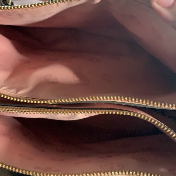 Tory Burch Robinson Saffiano Large Leather Satchel - Picture 15 of 15